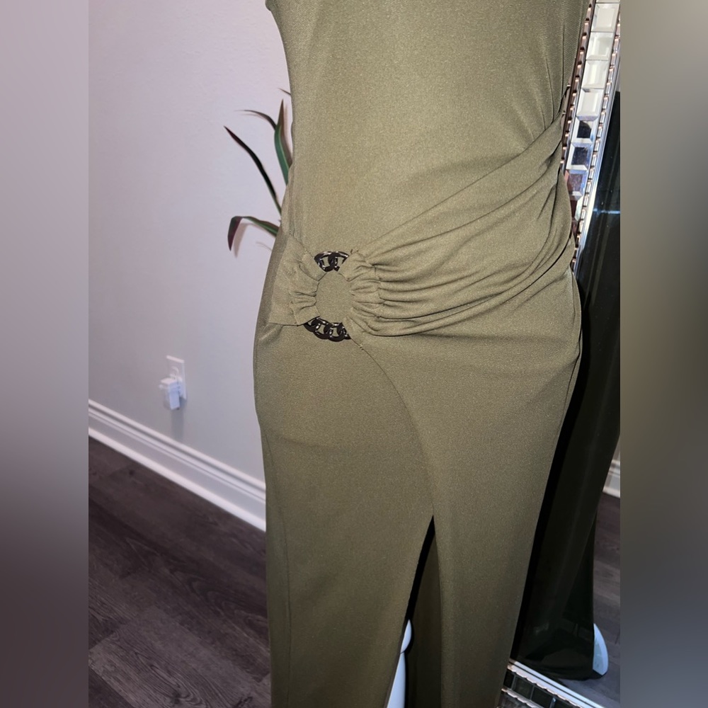 DUNDAS x REVOLVE Crawford Maxi Dress in Khaki Green - Picture 10 of 14